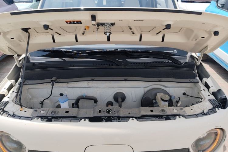 Used Geely Galaxy Panda 2025 210 km – Yuanqi Bear Engine Bay