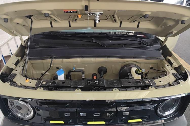 Used Geely Galaxy Panda 2025 210km Panda Rider Engine Bay