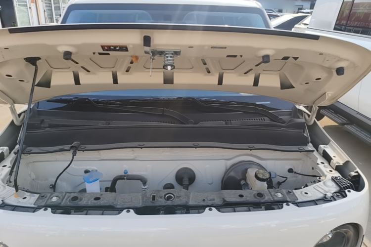 Used Geely Galaxy Panda 2025 210 km – Yuanqi Bear Engine Bay
