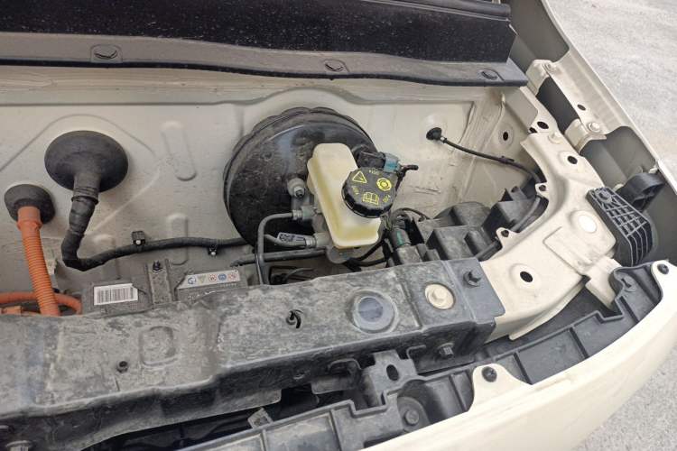 Used Geely Galaxy Panda 2025 210 km – Yuanqi Bear Engine Bay Left