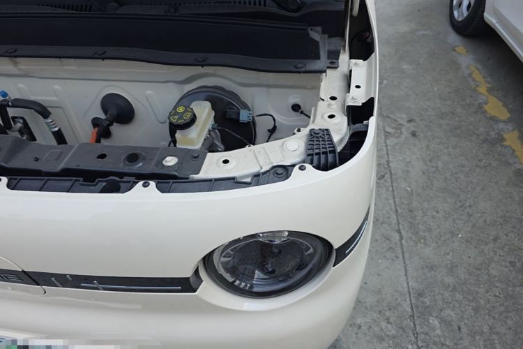 Used Geely Galaxy Panda 2025 210 km – Yuanqi Bear Engine Bay Left