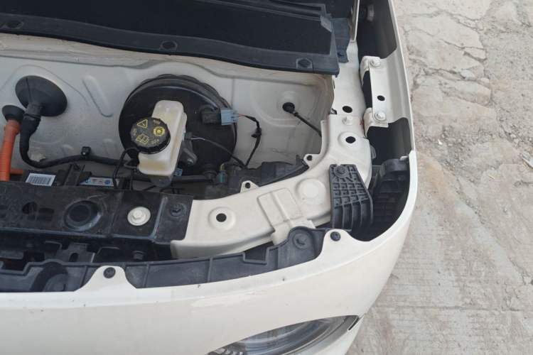 Used Geely Galaxy Panda 2025 210 km – Yuanqi Bear Engine Bay Left