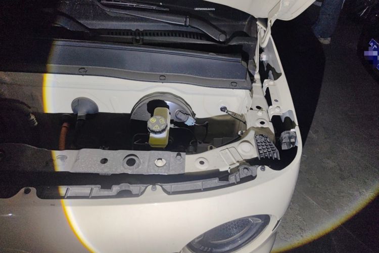 Used Geely Galaxy Panda 2025 210 km – Yuanqi Bear Engine Bay Left