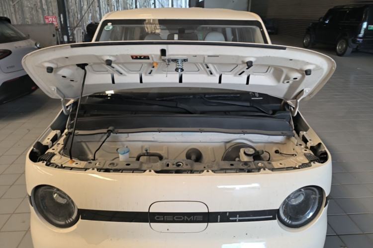 Used Geely Galaxy Panda 2025 210 km – Yuanqi Bear Engine Bay
