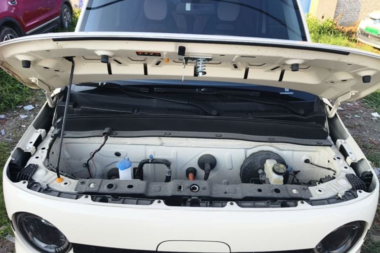 Used Geely Galaxy Panda 2025 210 km – Yuanqi Bear Engine Bay
