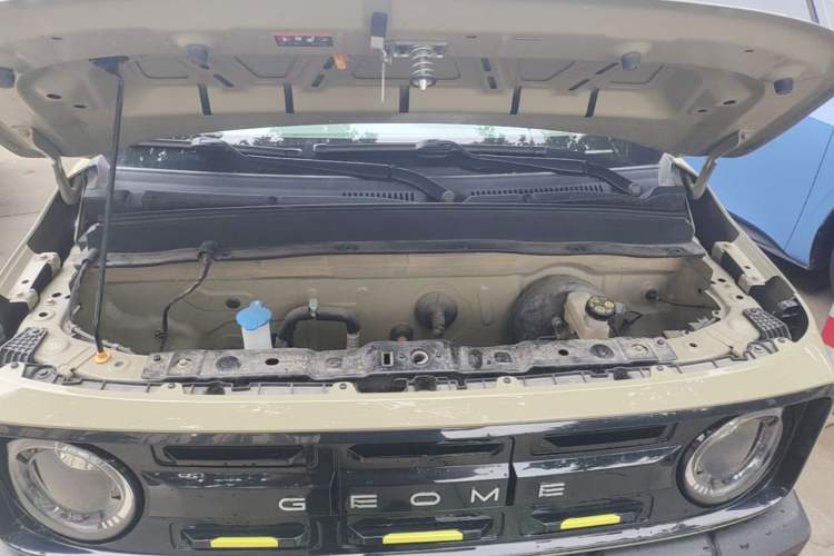 Used Geely Galaxy Panda 2025 210km Panda Rider Engine Bay