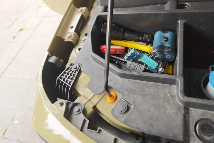 Used Geely Galaxy Panda 2025 210km Panda Rider Engine Bay Right