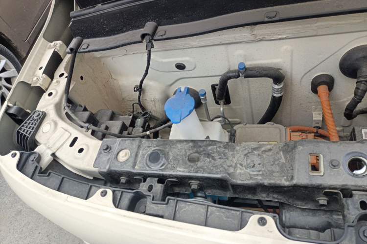 Used Geely Galaxy Panda 2025 210 km – Yuanqi Bear Engine Bay Right