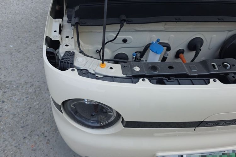Used Geely Galaxy Panda 2025 210 km – Yuanqi Bear Engine Bay Right