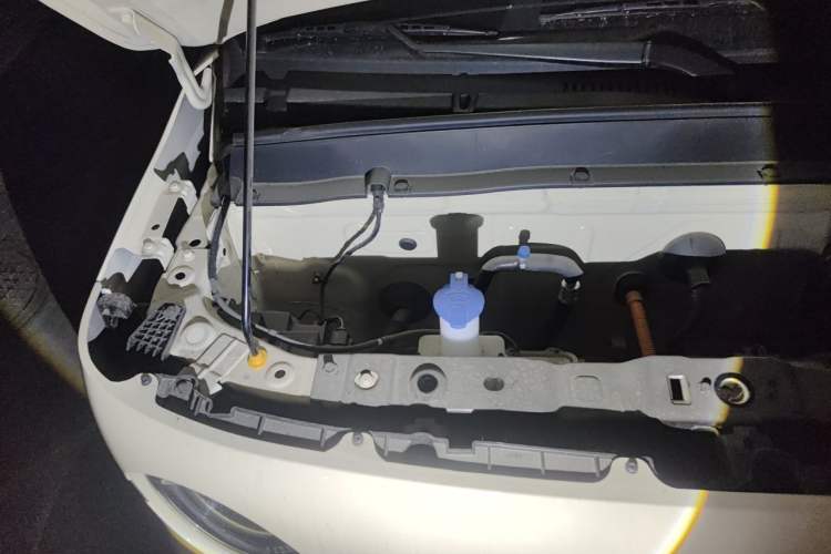 Used Geely Galaxy Panda 2025 210 km – Yuanqi Bear Engine Bay Right