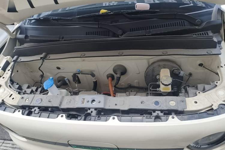 Used Geely Galaxy Panda 2025 210 km – Yuanqi Bear Engine Bay