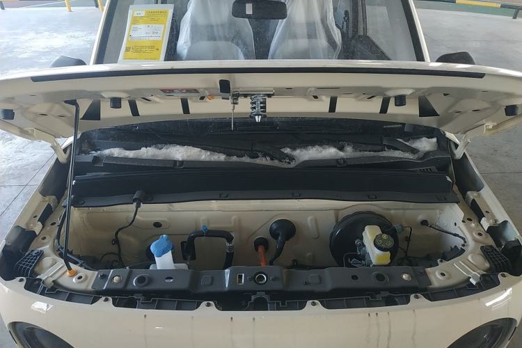 Used Geely Galaxy Panda 2025 210 km – Yuanqi Bear Engine Bay