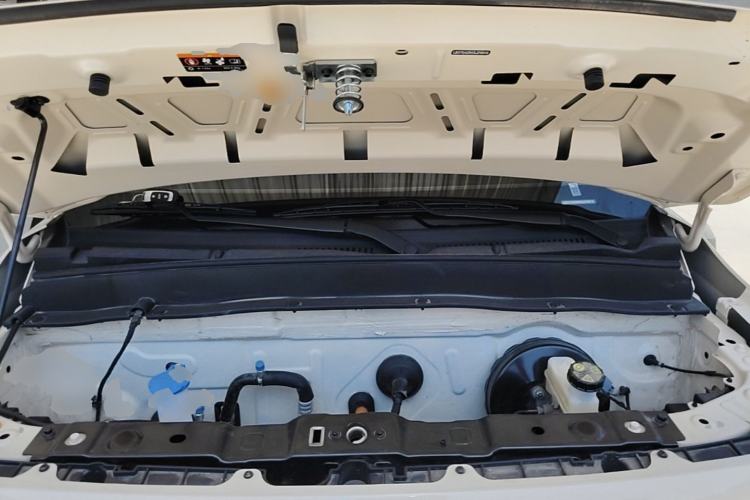 Used Geely Galaxy Panda 2025 210 km – Yuanqi Bear Engine Bay