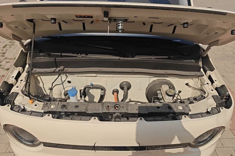 Used Geely Galaxy Panda 2025 210 km – Yuanqi Bear Engine Bay