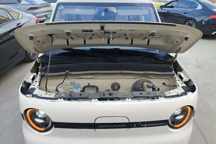 Used Geely Galaxy Panda 2025 210 km – Yuanqi Bear Engine Bay