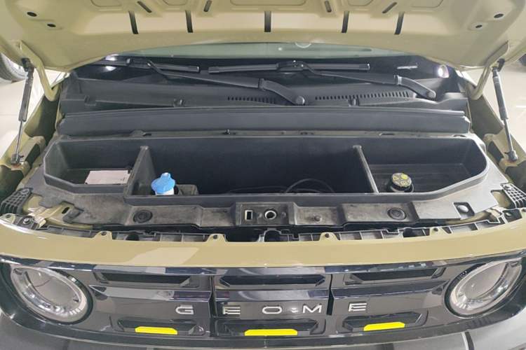 Used Geely Galaxy Panda 2025 210km Panda Rider Engine Bay