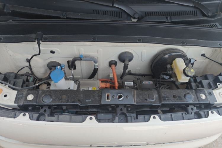 Used Geely Galaxy Panda 2025 210 km – Yuanqi Bear Engine Bay