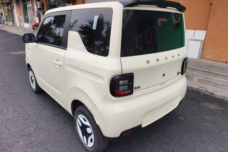 Used Geely Galaxy Panda 2025 210 km – Yuanqi Bear Exterior 2