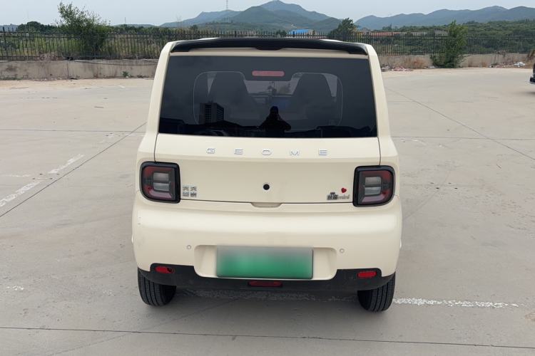 Used Geely Galaxy Panda 2025 210 km – Yuanqi Bear Exterior 3
