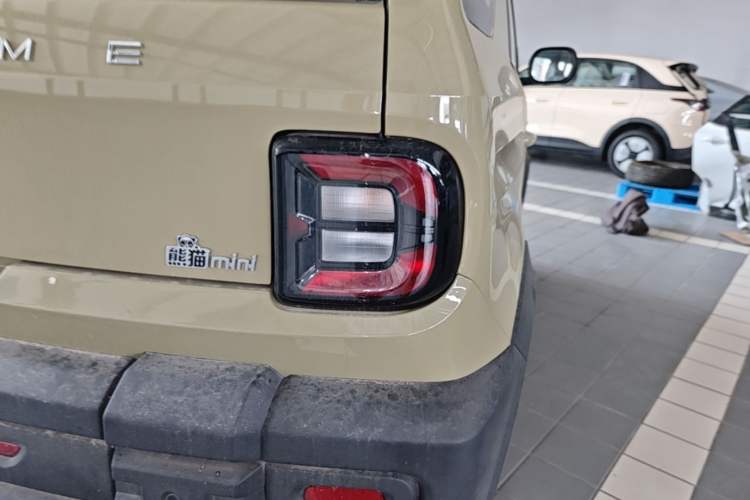Used Geely Galaxy Panda 2025 210km Panda Rider Exterior 3