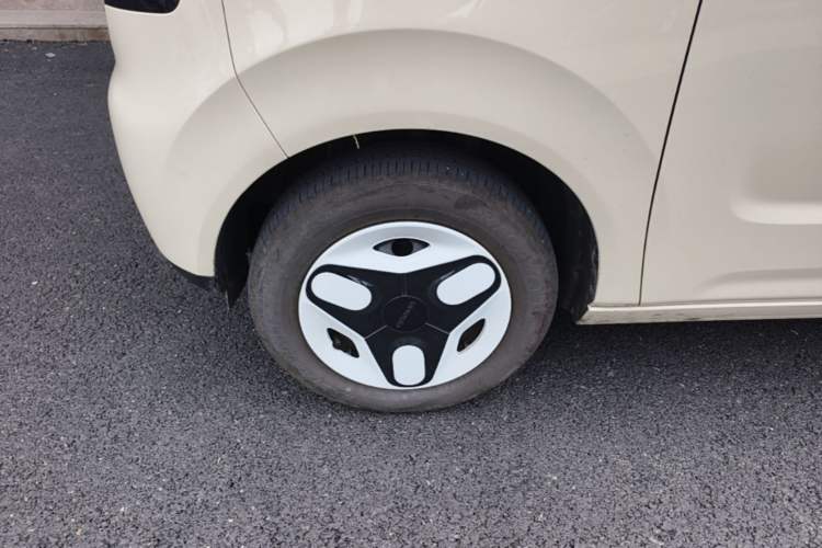 Used Geely Galaxy Panda 2025 210 km – Yuanqi Bear Exterior 4