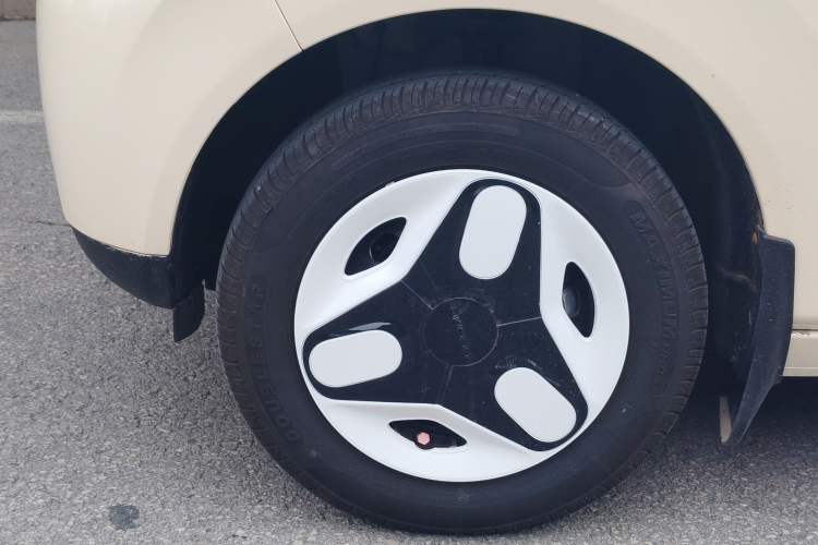 Used Geely Galaxy Panda 2025 210 km – Yuanqi Bear Exterior 4
