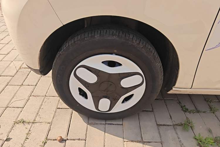Used Geely Galaxy Panda 2025 210 km – Yuanqi Bear Exterior 4