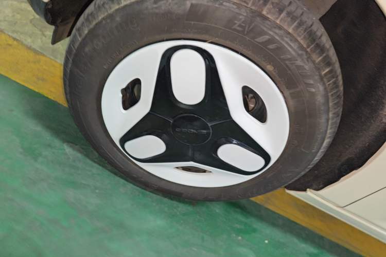 Used Geely Galaxy Panda 2025 210 km – Yuanqi Bear Exterior 4