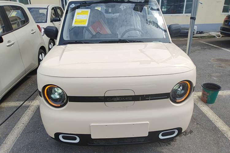 Used Geely Galaxy Panda 2025 210 km – Yuanqi Bear Front