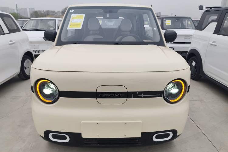 Used Geely Galaxy Panda 2025 210 km – Yuanqi Bear Front