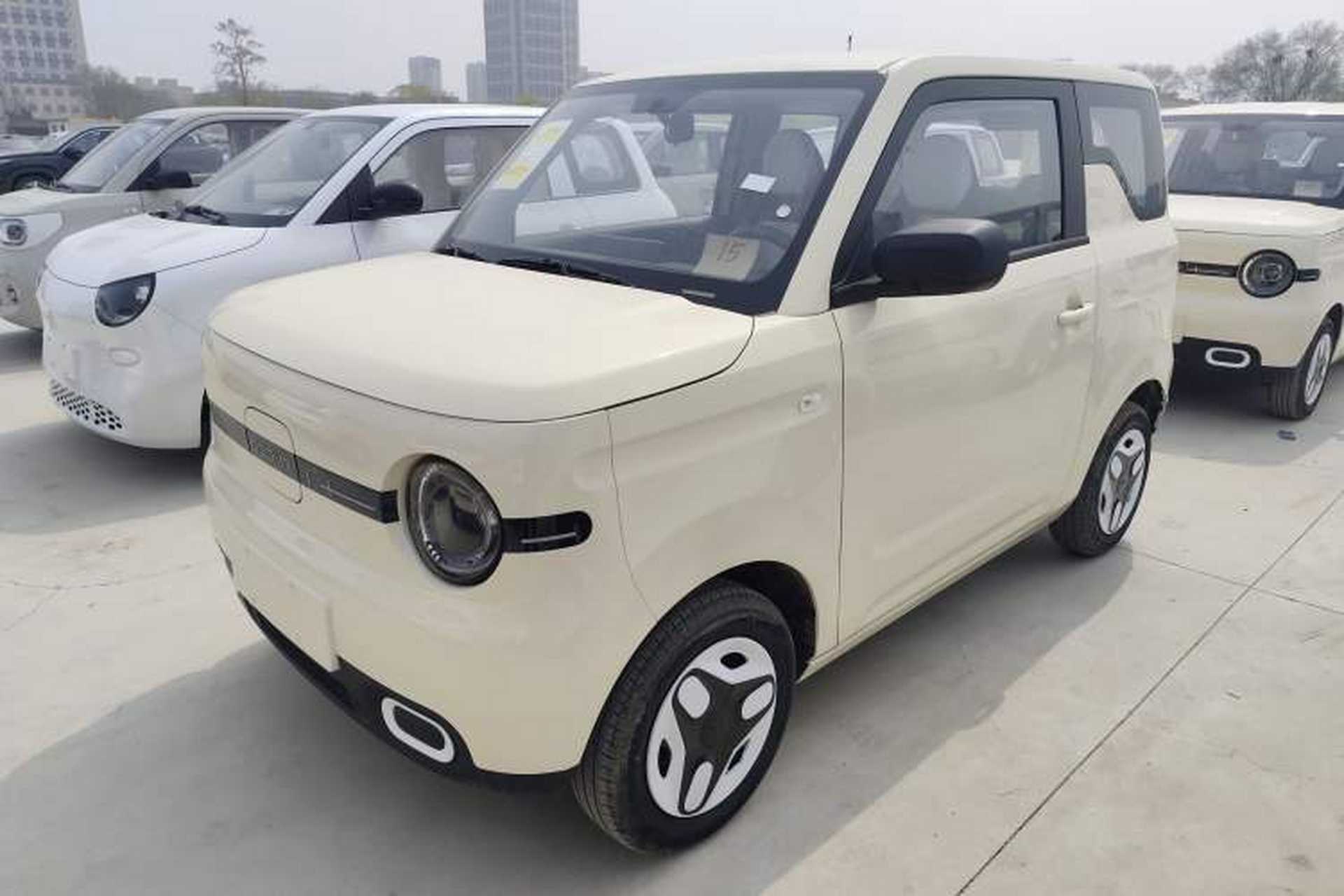 Used Geely Galaxy Panda 2025 210 km – Yuanqi Bear Front Left 45 Deg