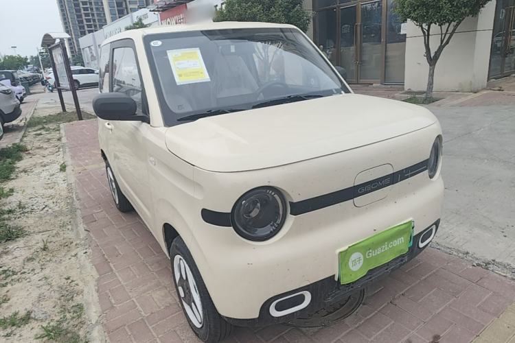 Used Geely Galaxy Panda 2025 210 km – Yuanqi Bear Front Right 45 Deg