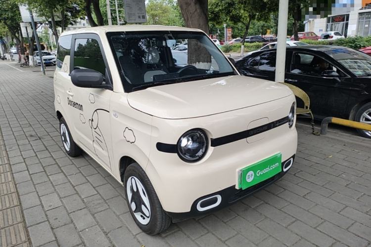 Used Geely Galaxy Panda 2025 210 km – Yuanqi Bear Front Right 45 Deg