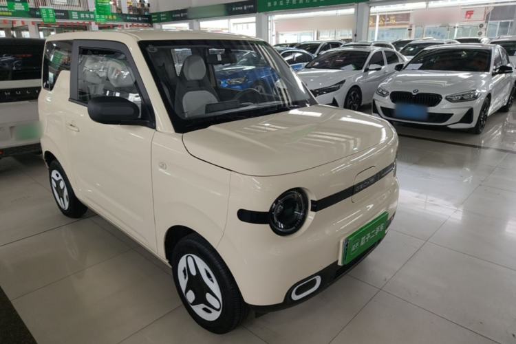 Used Geely Galaxy Panda 2025 210 km – Yuanqi Bear Front Right 45 Deg