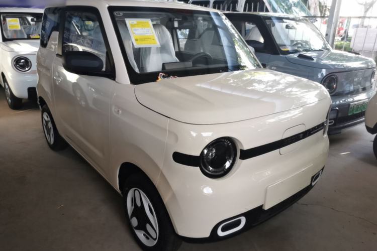 Used Geely Galaxy Panda 2025 210 km – Yuanqi Bear Front Right 45 Deg