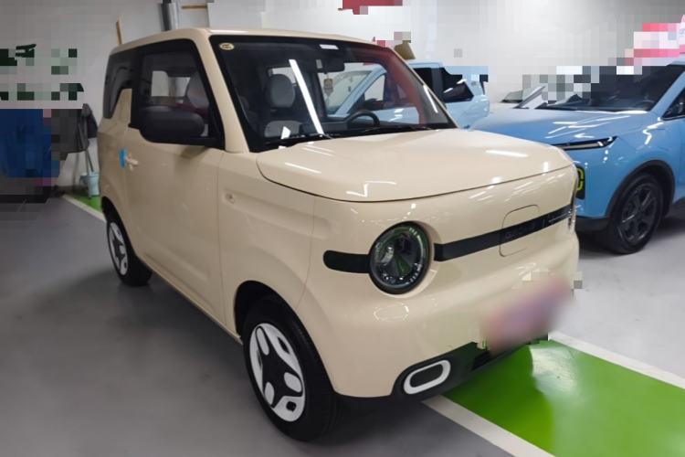Used Geely Galaxy Panda 2025 210 km – Yuanqi Bear Front Right 45 Deg