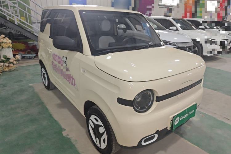 Used Geely Galaxy Panda 2025 210 km – Yuanqi Bear Front Right 45 Deg