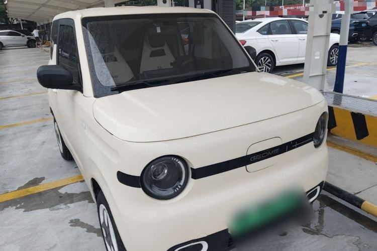 Used Geely Galaxy Panda 2025 210 km – Yuanqi Bear Front Right 45 Deg