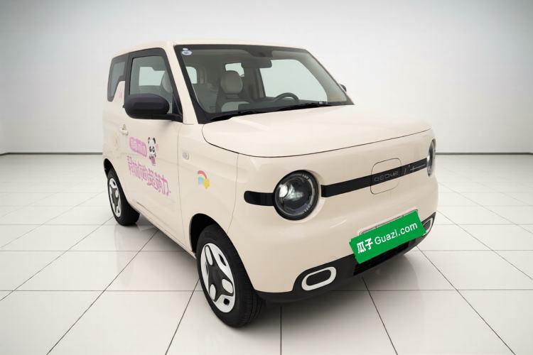 Used Geely Galaxy Panda 2025 210 km – Yuanqi Bear Front Right 45 Deg