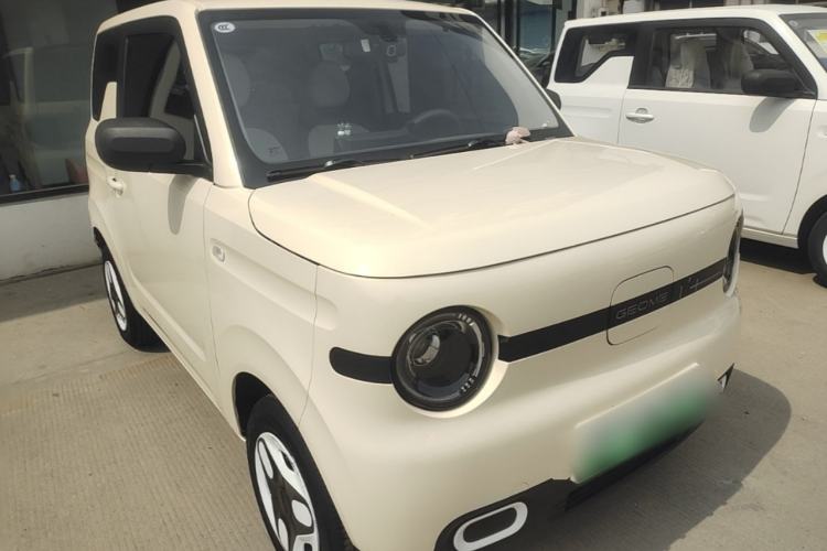 Used Geely Galaxy Panda 2025 210 km – Yuanqi Bear Front Right 45 Deg