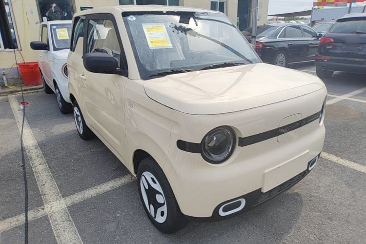 Used Geely Galaxy Panda 2025 210 km – Yuanqi Bear Front Right 45 Deg