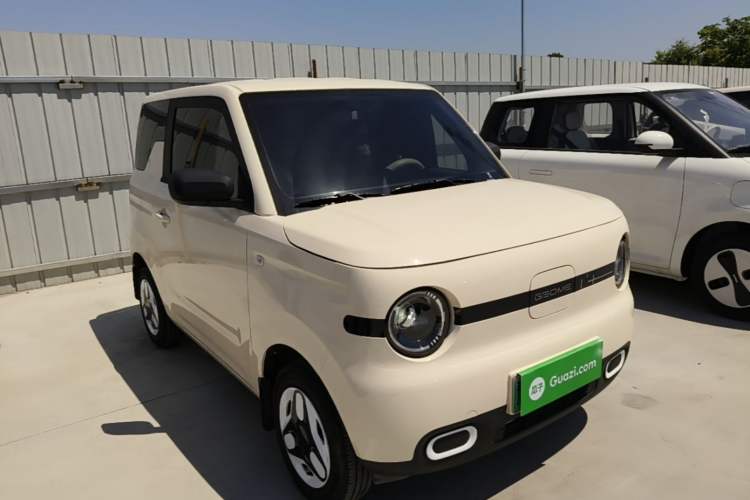 Used Geely Galaxy Panda 2025 210 km – Yuanqi Bear Front Right 45 Deg