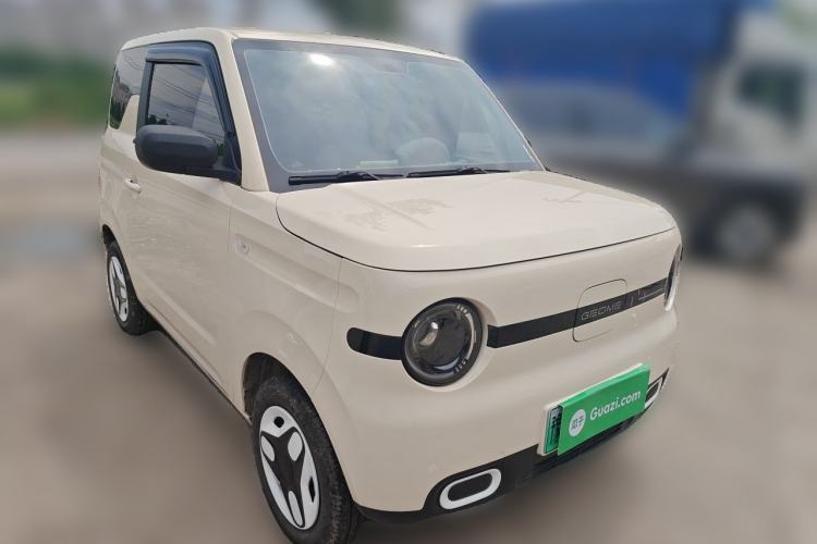 Used Geely Galaxy Panda 2025 210 km – Yuanqi Bear Front Right 45 Deg