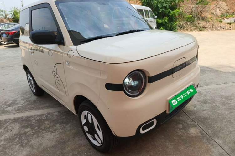 Used Geely Galaxy Panda 2025 210 km – Yuanqi Bear Front Right 45 Deg