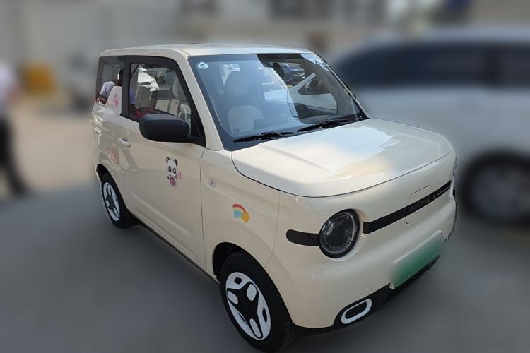Used Geely Galaxy Panda 2025 210 km – Yuanqi Bear Front Right 45 Deg