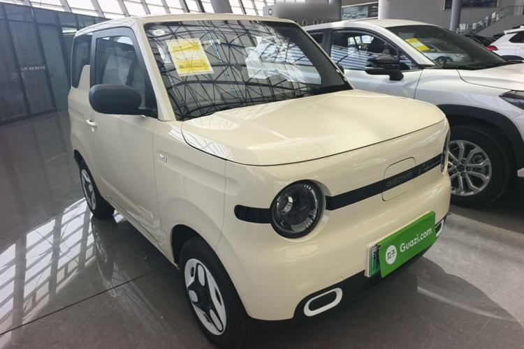 Used Geely Galaxy Panda 2025 210 km – Yuanqi Bear Front Right 45 Deg