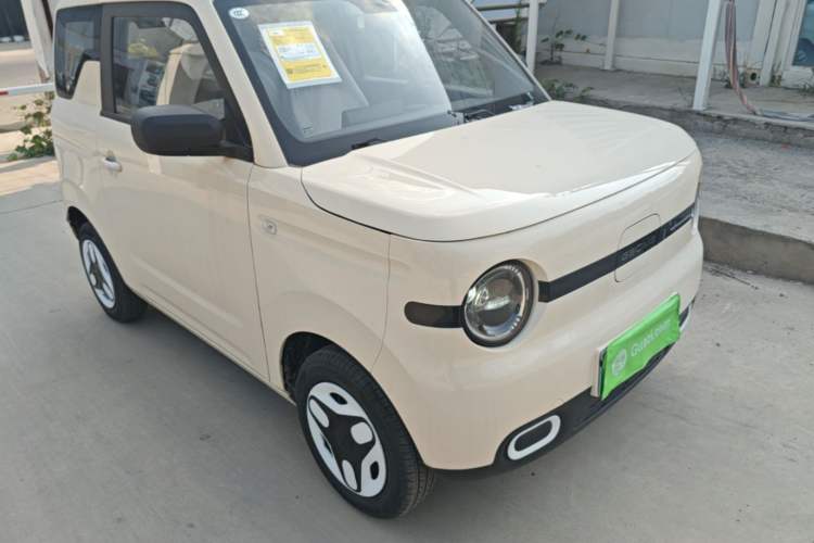 Used Geely Galaxy Panda 2025 210 km – Yuanqi Bear Front Right 45 Deg