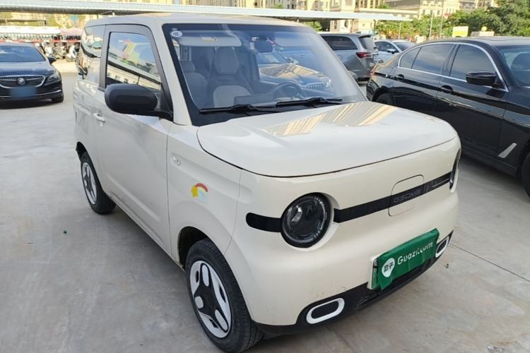 Used Geely Galaxy Panda 2025 210 km – Yuanqi Bear Front Right 45 Deg