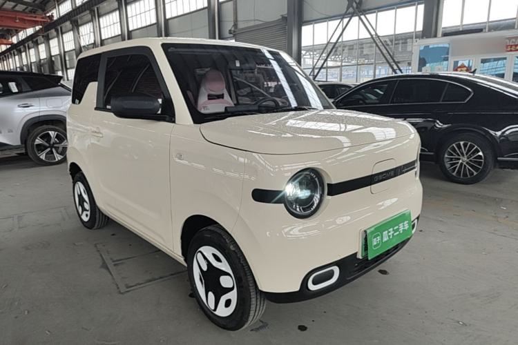 Used Geely Galaxy Panda 2025 210 km – Yuanqi Bear Front Right 45 Deg