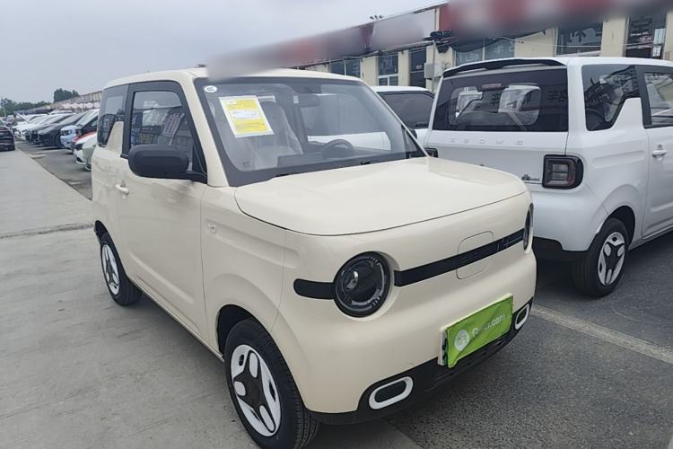 Used Geely Galaxy Panda 2025 210 km – Yuanqi Bear Front Right 45 Deg